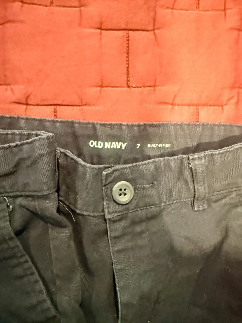 Old Navy pairs navy
